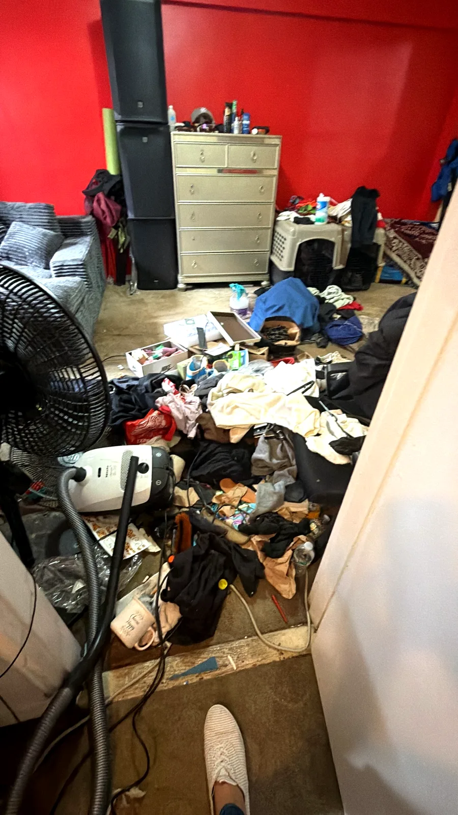 Deluxe Mixed Cleaning property cleanout — cluttered room our team clears out and leaves fresh