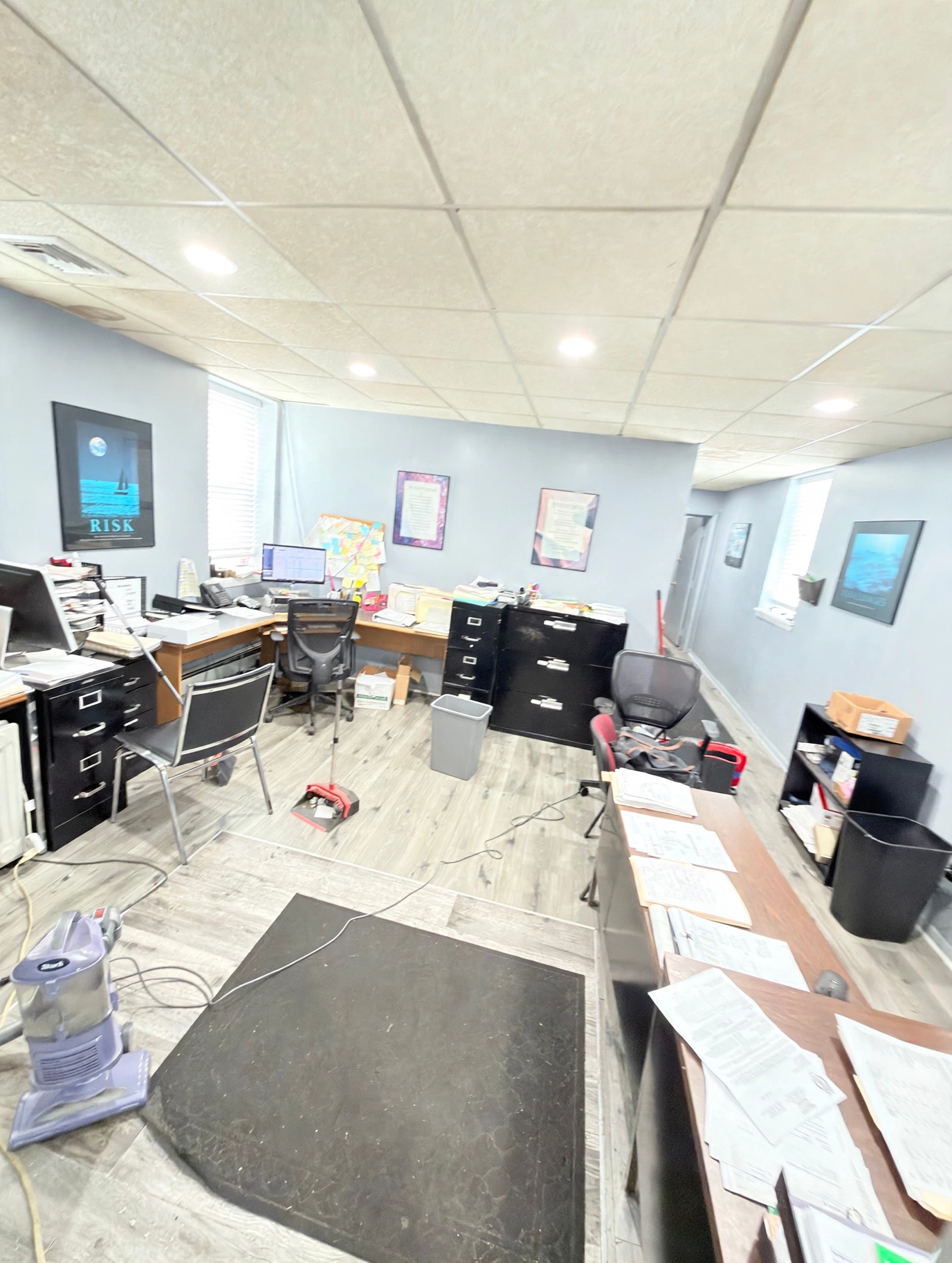 Deluxe Mixed Cleaning office cleaning — office space being cleaned